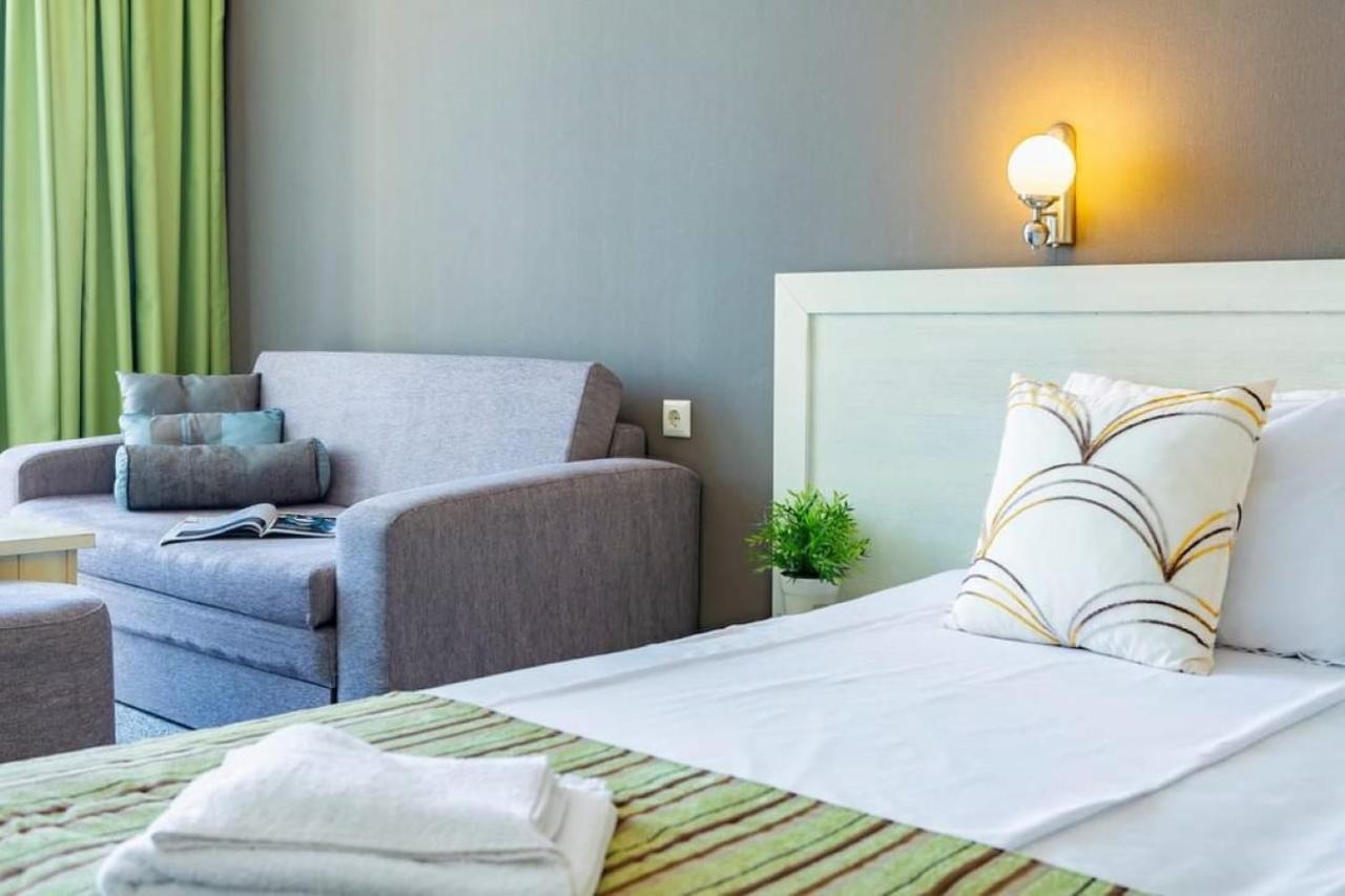 Oasis Del Mare Beach Front Hotel 洛泽内茨 外观 照片