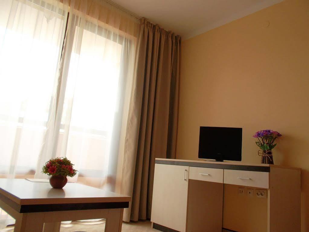 Oasis Del Mare Beach Front Hotel 洛泽内茨 外观 照片